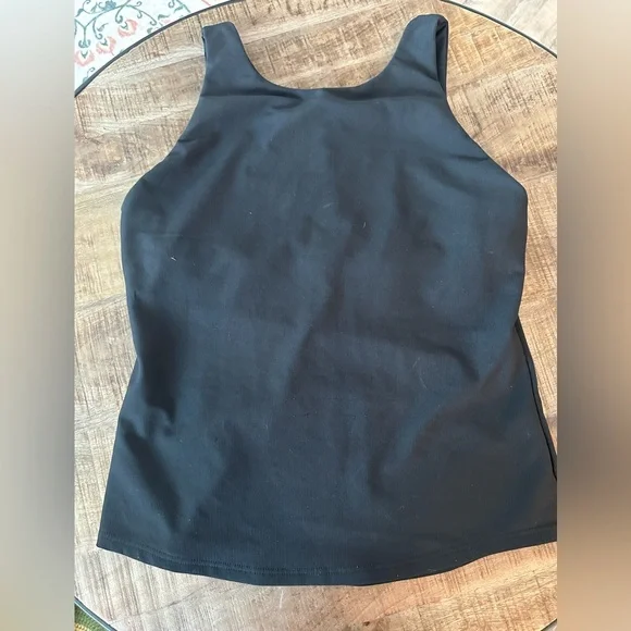 Two 32 Degrees Active Rib Bra Tank - Picture 5 of 10